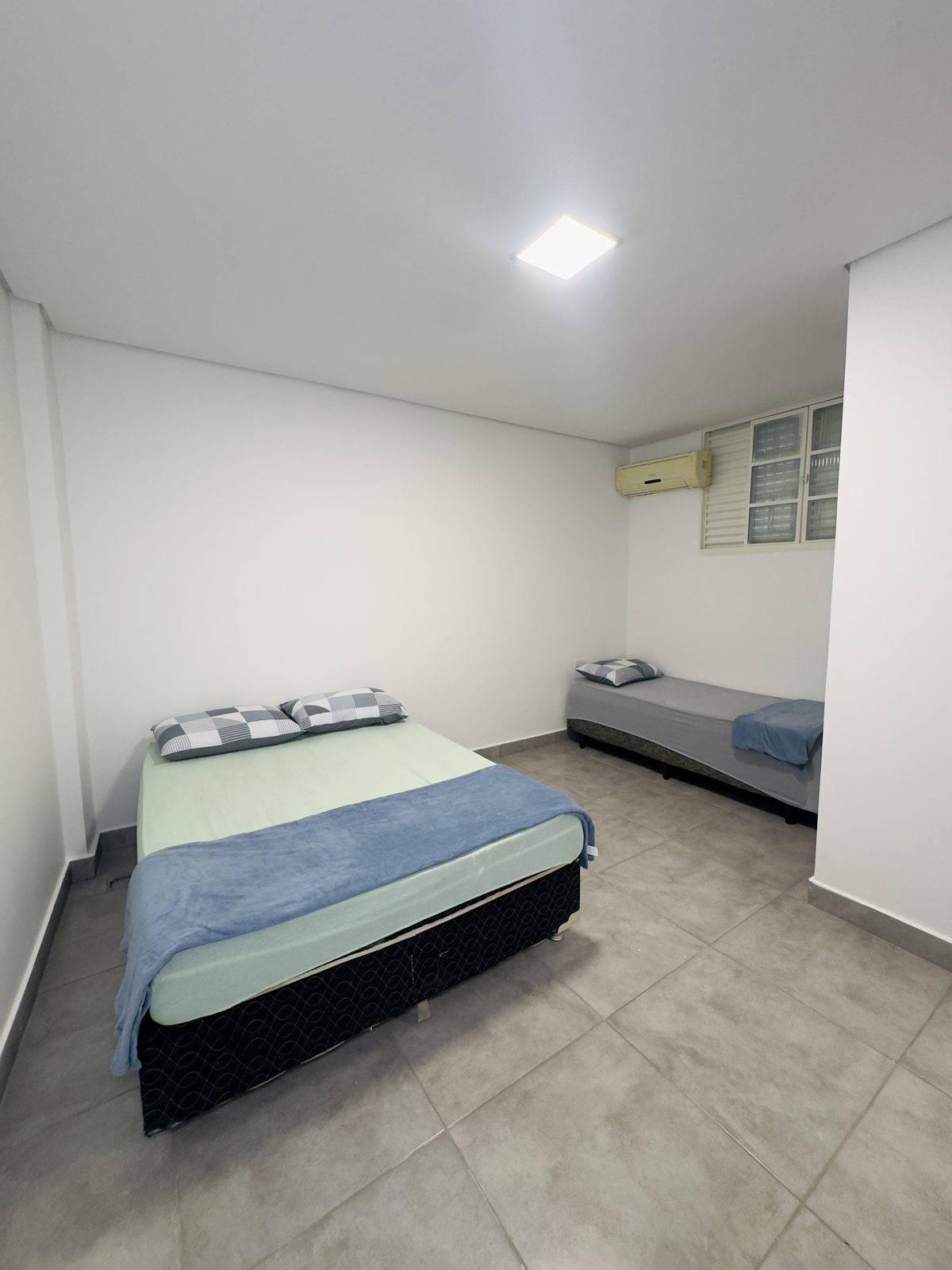 Quarto espaçoso